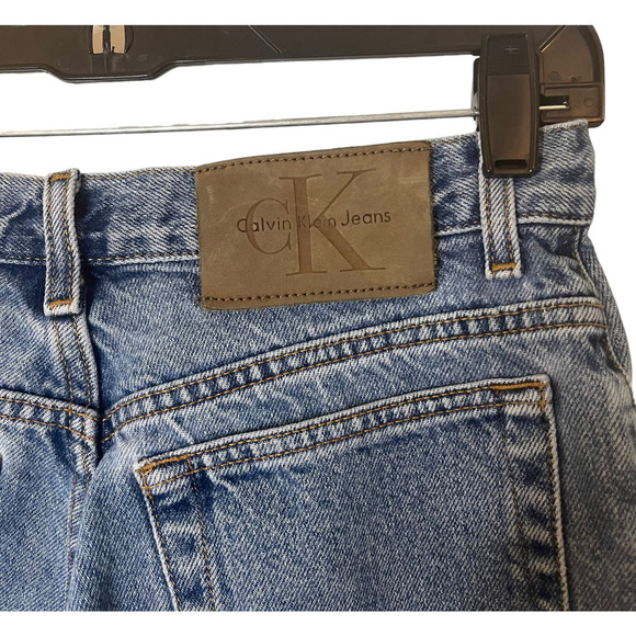 Women's Vintage 90's Calvin Klein Jeans Cuffed denim shorts - 8 - Picture 4 of 8